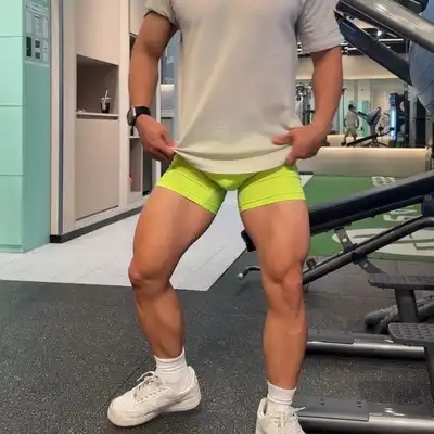 万文翔